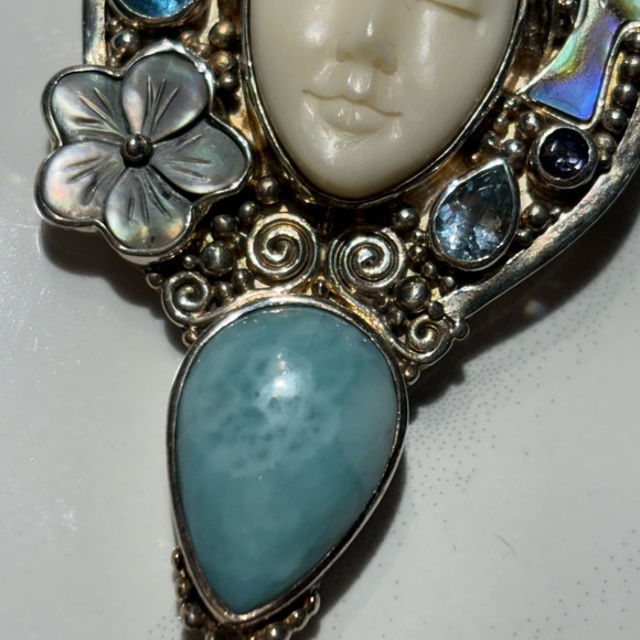 Retired Sajen goddess pendant - Picture 5 of 11